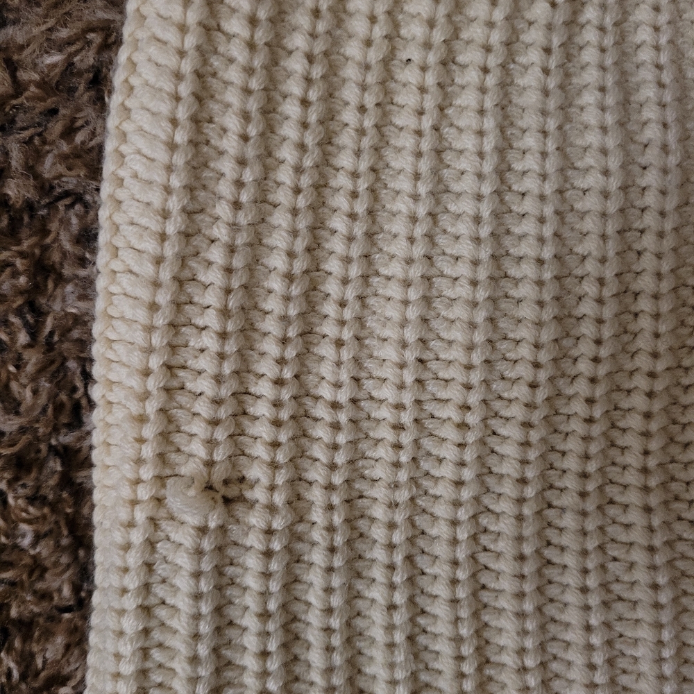 Beanie - Picture 3 of 3